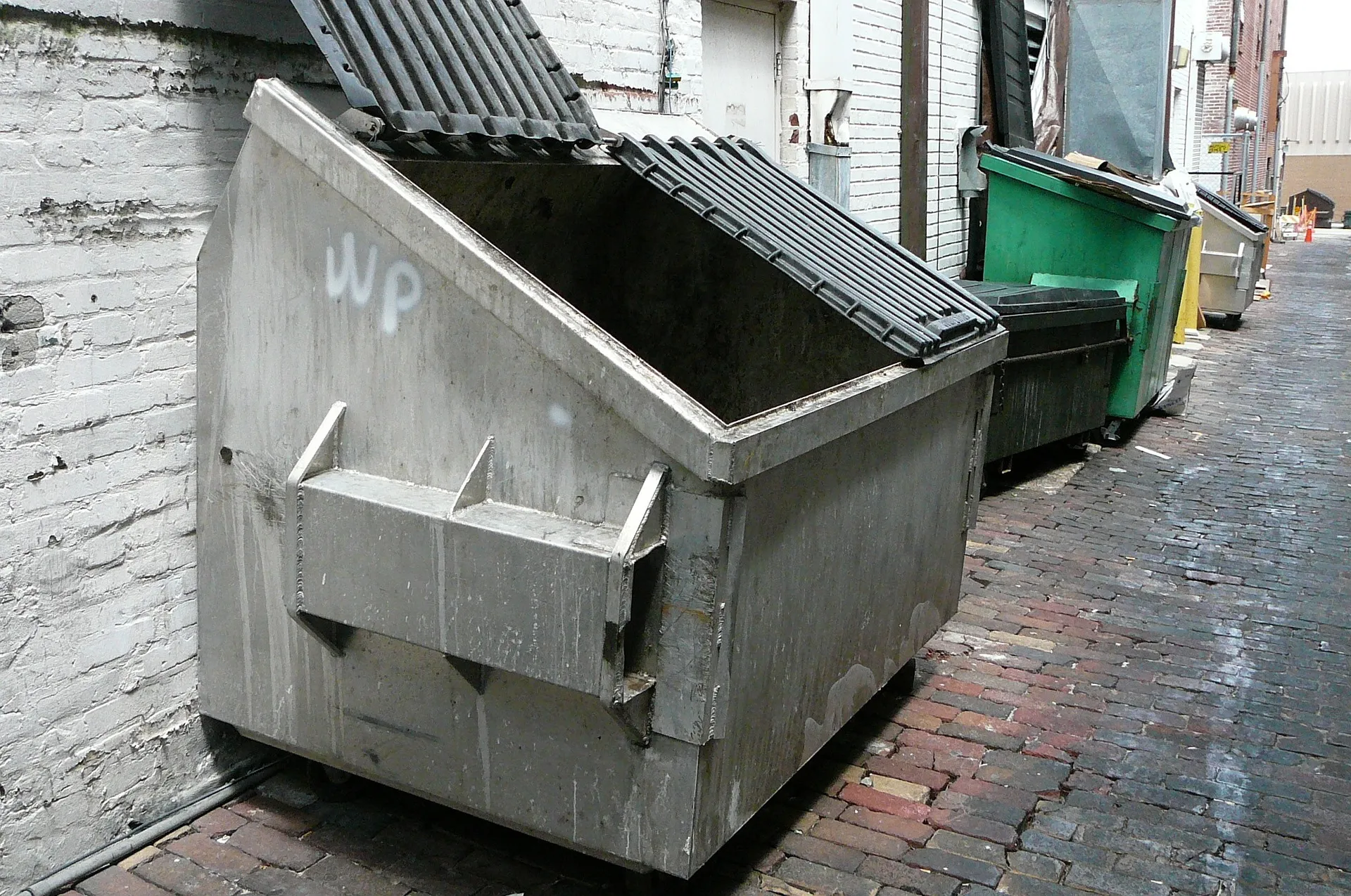 closed top dumpster services